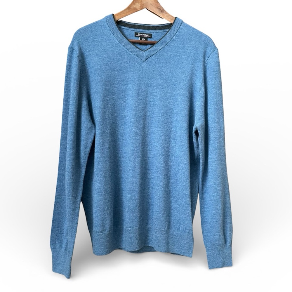 Isaac Mizrahi 100% Merino Wool Sweater Large Blue V-neck Knit Minimalist Preppy